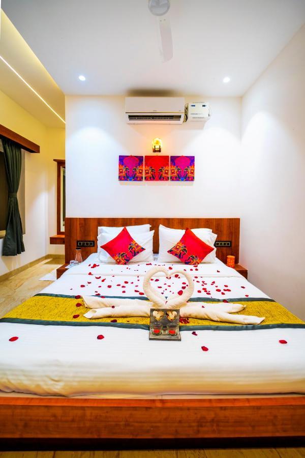Canvasand By Eease Hospitality Otel Nagaon  Dış mekan fotoğraf